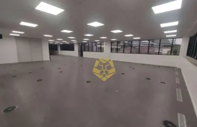 Sala comercial com 1 sala para alugar na Rua Comendador Araújo, 299, Centro, Curitiba