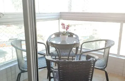 Espetacular apartamento canto do forte com sacada gourmet churrasqueira a carvão