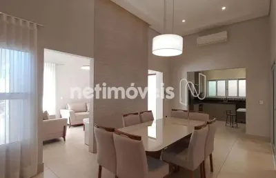 Casa com 3 quartos para alugar na Rua Guanabara, Chácara Machadinho I, Americana