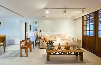 Casa com 5 quartos para alugar na Rua Desembargador Lafayette Velloso, 62, Piatã, Salvador