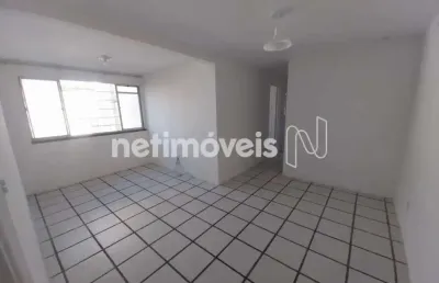 Apartamento com 2 quartos para alugar na Rua Aymoré Moreira, 32, Trobogy, Salvador