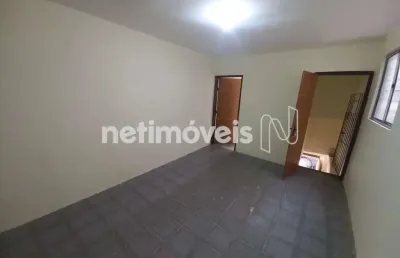 Apartamento com 2 quartos para alugar na Rua Araújo Bulcão, 46, Uruguai, Salvador