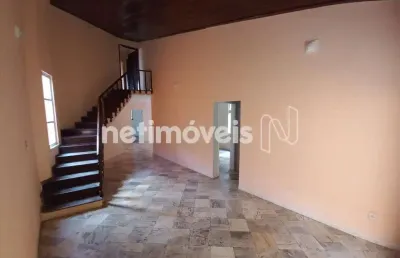 Casa com 4 quartos para alugar na Rua Tenente Gustavo dos Santos, 38, Boca do Rio, Salvador