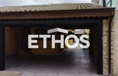 Casa de 276m2 com 03 dormitorios sendo 02 suites no condominio santa teresa em jundiai - para venda