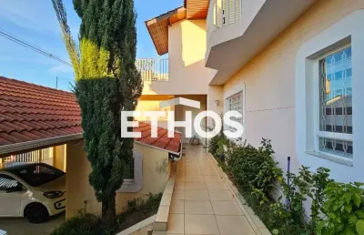 Casa de 03 dormitorios, 390m2 de area construida, no parque da represa - a venda