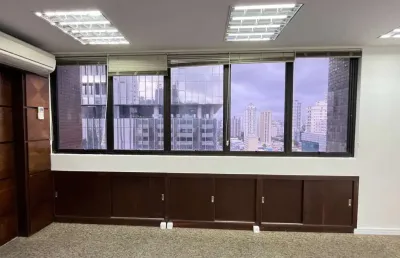 Sala comercial com 1 sala para alugar na rua vieira de morais, 420, brooklin, são paulo por r$ 11.000