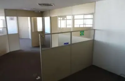 Sala comercial com 1 sala para alugar na rua santo antônio, 184, centro, são paulo por r$ 8.017