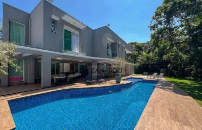 Casa à 600m da praia à venda em riviera de são lourenço