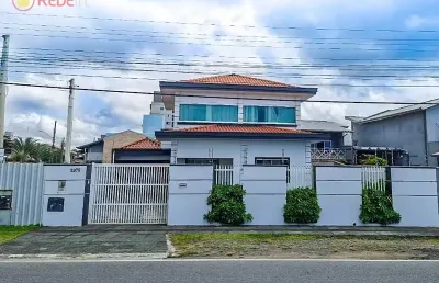 Casa com 3 quartos à venda na Avenida Prefeito Cirino Adolfo Cabral, Centro, Navegantes