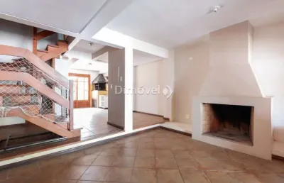 Casa com 3 quartos à venda na rua conselheiro xavier da costa, 2022, jardim isabel, porto alegre por r$ 660.250
