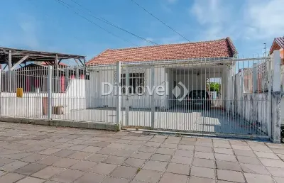 Casa com 3 quartos à venda na rua doutor pereira neto, 1364, tristeza, porto alegre por r$ 495.000