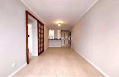 Apartamento com 2 quartos à venda na avenida icaraí, 1048, cristal, porto alegre por r$ 400.000