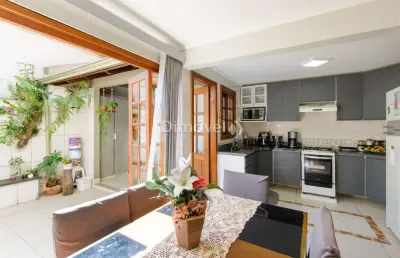 Casa em condomínio fechado com 3 quartos à venda na rua doutor pereira neto, 2057, tristeza, porto alegre por r$ 795.000