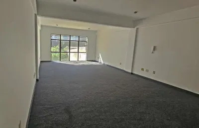 Sala comercial à venda na rua coronel fernando machado, 981, centro histórico, porto alegre por r$ 120.000
