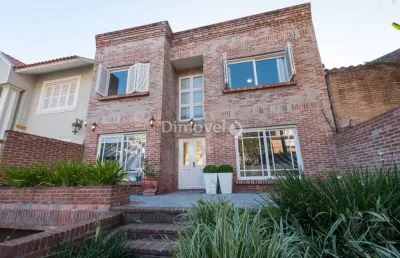 Casa com 4 quartos à venda na rua josé sanguinetti, 170, jardim isabel, porto alegre por r$ 1.890.000