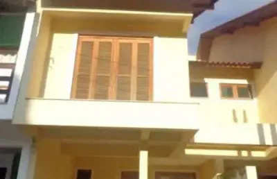 Casa em condomínio fechado com 3 quartos à venda na rua pau brasil, 774, hípica, porto alegre por r$ 425.000