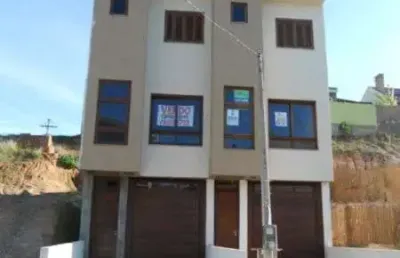 Casa com 3 quartos à venda na rua cícero viana, 66, hípica, porto alegre por r$ 480.000