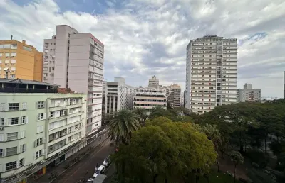 Apartamento com 3 quartos para alugar na rua vinte e quatro de outubro, 74, moinhos de vento, porto alegre por r$ 5.500