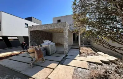 Casa em condomínio no glória com 3 quartos para venda, 295 m²