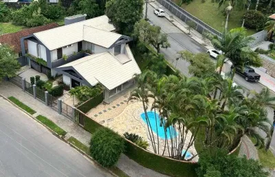 Casa no atiradores com 3 quartos para venda, 328 m²