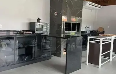 Casa com 3 quartos à venda na Rua Lindóia, 403, Glória, Joinville