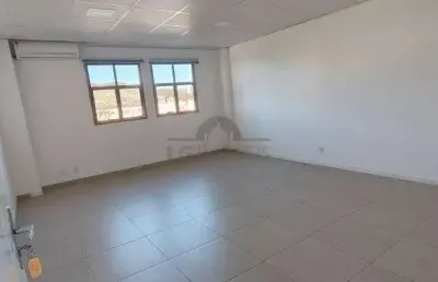 Sala comercial no centro com 0 quartos para locação, 28 m²