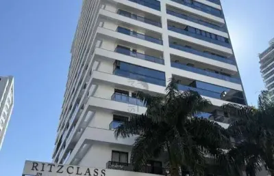 Apartamento no centro com 2 quartos para venda, 76 m²