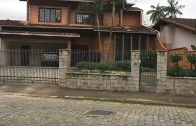 Casa no atiradores com 5 quartos para venda, 352 m²