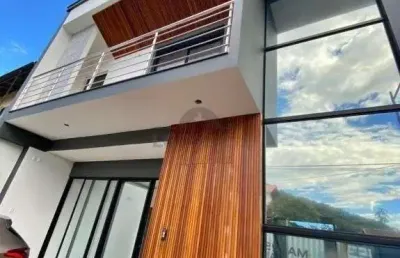 Sobrado geminado no saguaçú com 3 quartos para venda, 157 m²