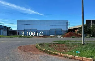 Galpão com 3100 m2 pé direito 6mts com doca terreno 4.200 m2 novo, muito bem localizado com 3.100m2, 2 docas, ótima localização no setor industrial de ceilândia, na quadra 20,