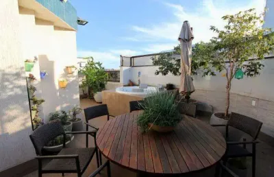 Cobertura 4 quartos sendo 4 suites, com habite-se  na asa norte  com 290 m² com 2 vagas de garagem aceita financiamento