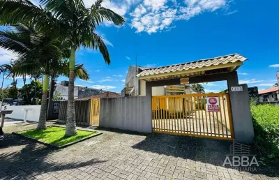 Casa com 3 quartos à venda na Avenida Guarapuava, 1725, Caiobá, Matinhos