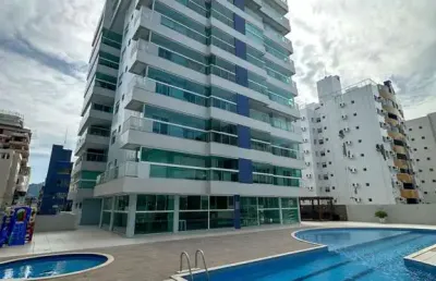 Apartamento 03 dormitórios na quadra do mar em caiobá