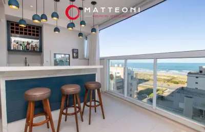 Residencial splendor: elegância e vista privilegiada a 200m da praia