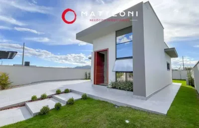 Casa nova e bem localizada no santo antônio de pádua | 271m² de terreno