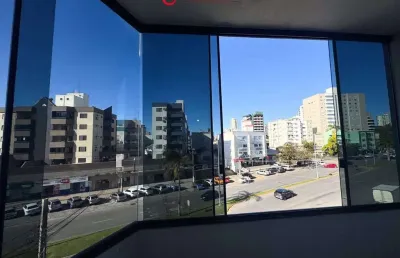 Apartamento com 3 quartos para alugar no Centro, Tubarão 