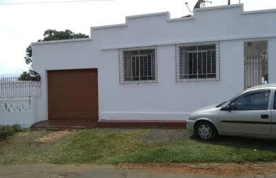 Casa com 3 quartos à venda na Rua Pontes Lemes, 280, Uvaranas, Ponta Grossa
