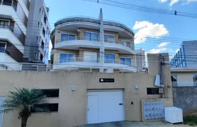 Apartamento mobiliado com ótima localização disponível para venda.