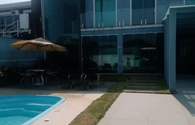 Casa com 3 quartos para alugar na Avenida Paranaguá, 35, Curraes, Matinhos