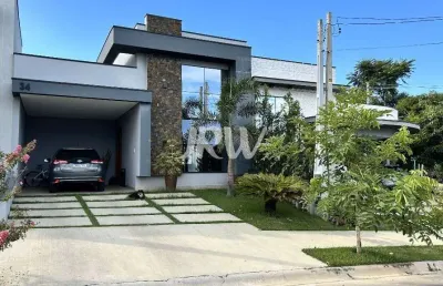Casa térrea no condomínio mantova na cidade de indaiatuba sp  área terreno : 208 m2 área construída : 146 m2  3 dormitórios sendo 1 suíte com closet a