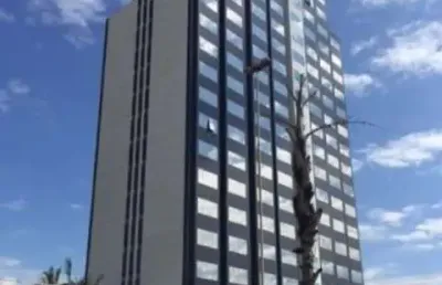 Sala no edifício diplomat   metragem 68,90 m², banheiro, piso de granito e planejados.