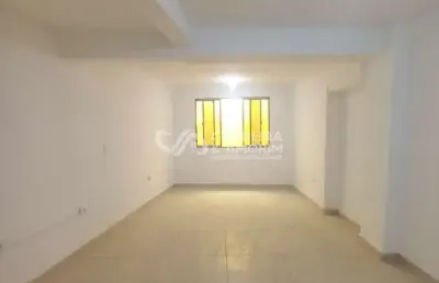 Alugo sala comércial com 50m², a5 minutos 950m  do hospital campo limpo, avenida fim de semana, estrada de itapecerica, shopping campo limpo.