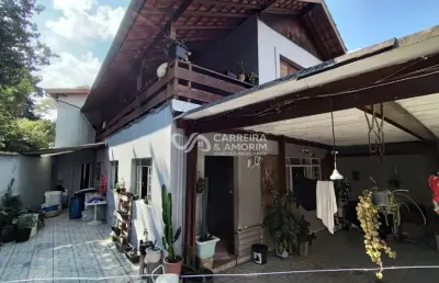 Casa a venda, sobrado 4 dormitórios, suíte. 2 vagas cobertas. próximo metrô capão redondo e terminal capelinha. vila dantas - jardim avenida.