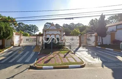 Alugo casa em condomínio com 03 dormitórios, suíte, sala 02 ambientes, cozinha, móveis planejados, 02 vagas,morumbi sul, metrô linha lilás.
