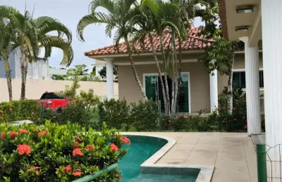 Casa com 5 quartos para alugar na Praça Inaiá, Outeiro da Glória, Porto Seguro