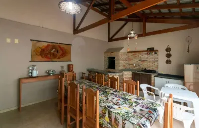 Casa com 3 quartos à venda na rua francisco de azevedo macedo, 815, vila solene, campo largo por r$ 790.000