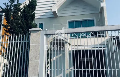 Sobrado em pinhais, com 1 suíte, duas demi súite, aquecimento solar