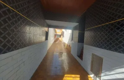 Casa com 3 quartos para alugar na mooca, são paulo  por r$ 5.500