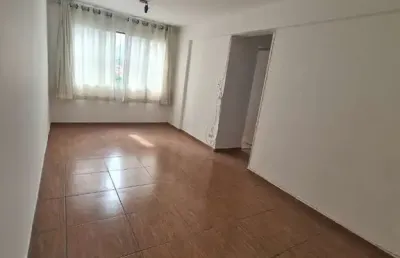 Apartamento com 2 quartos para alugar no brás, são paulo  por r$ 1.700