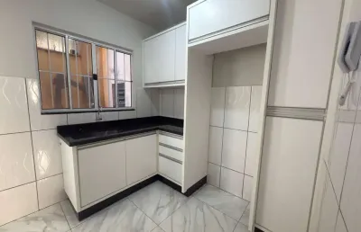 Apartamento com 3 quartos na beira do lago igapó - r$1.450,00
